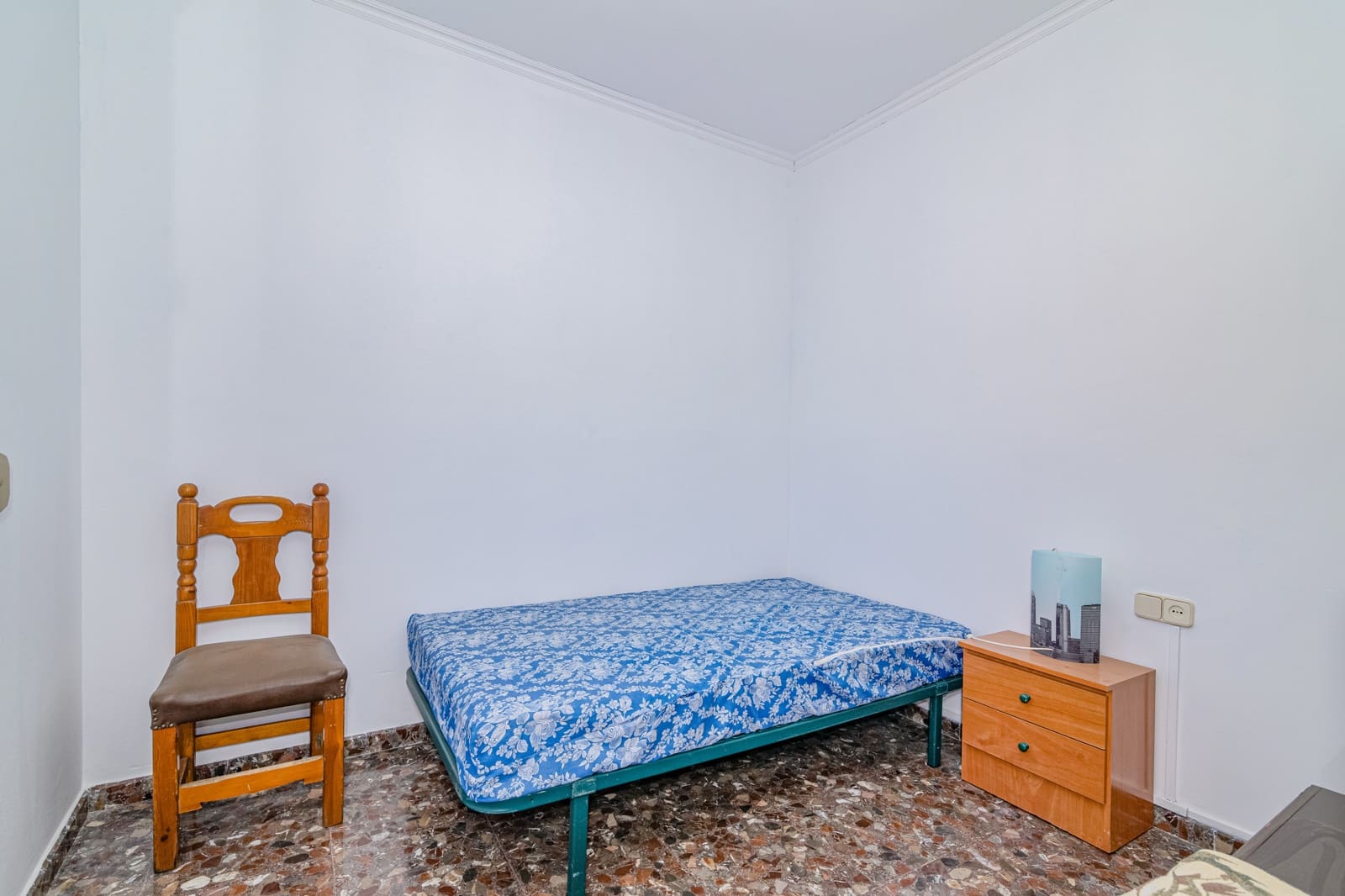 5 slaapkamer Rijtjeshuis te koop in Granada stad met garage - € 449.900 (Ref: 9470641)