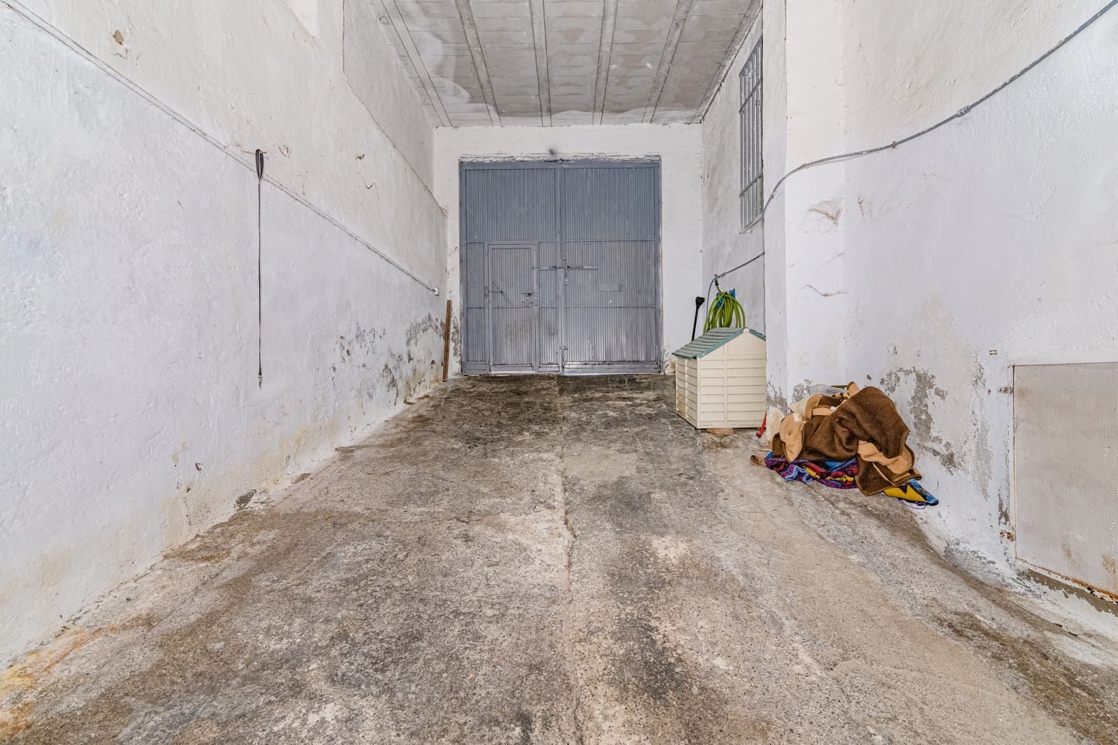 5 slaapkamer Rijtjeshuis te koop in Granada stad met garage - € 449.900 (Ref: 9470641)