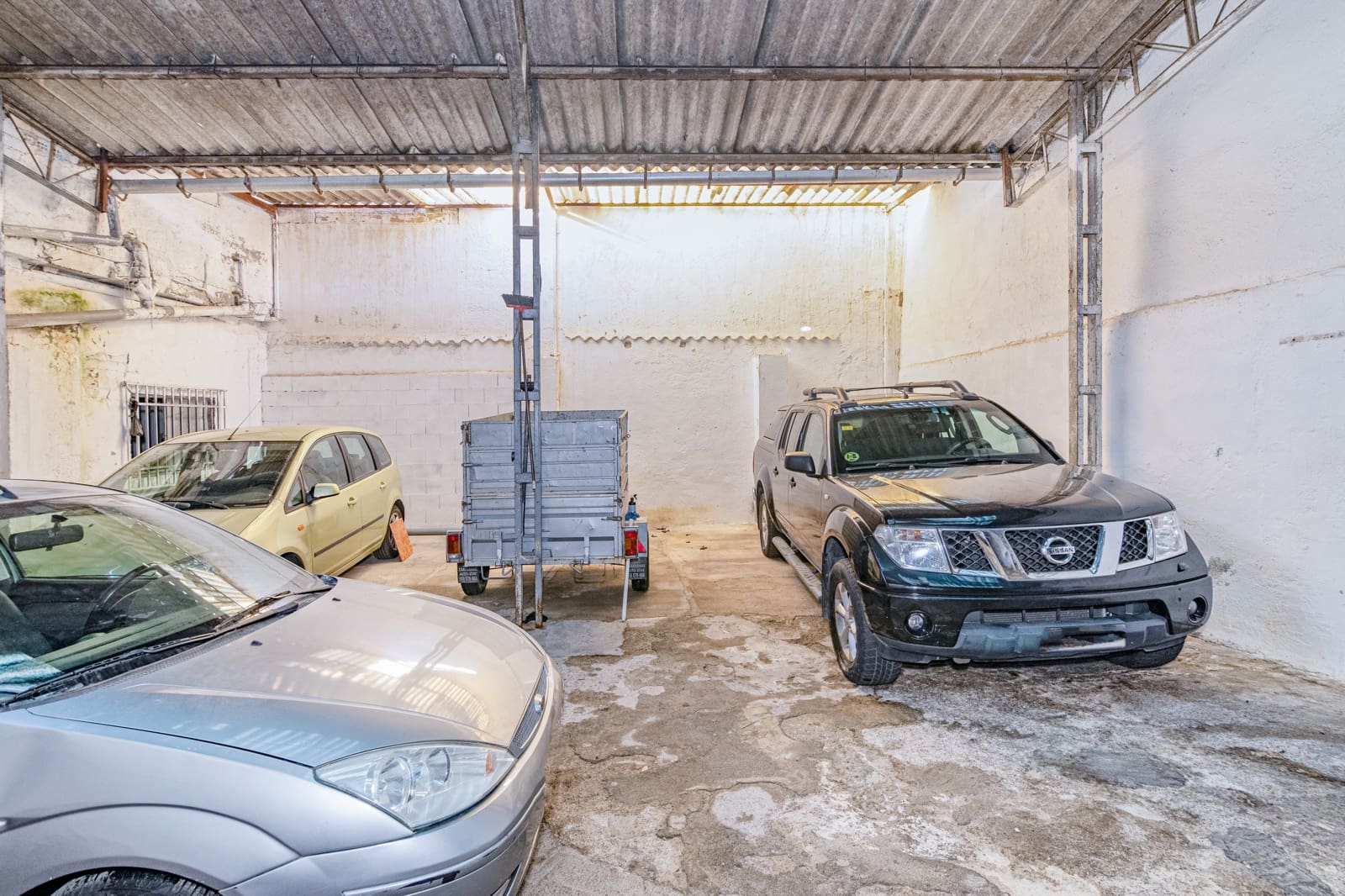 5 slaapkamer Rijtjeshuis te koop in Granada stad met garage - € 449.900 (Ref: 9470641)