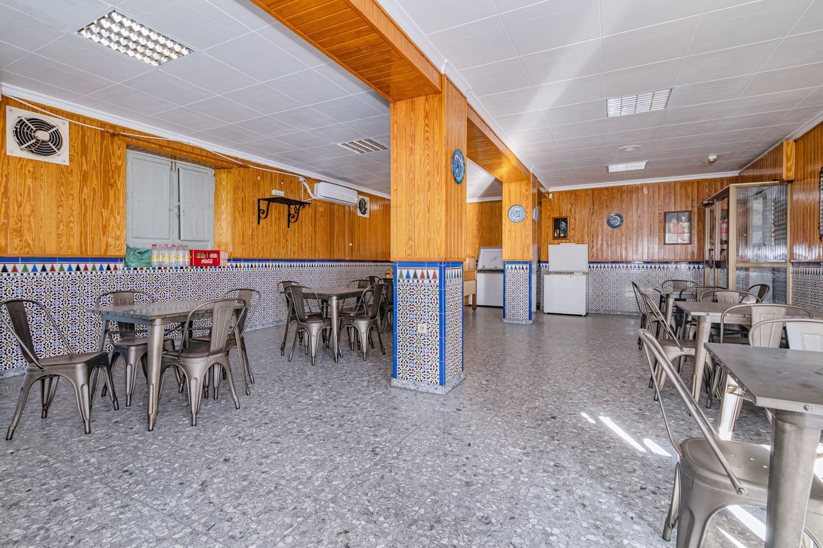 5 slaapkamer Rijtjeshuis te koop in Granada stad met garage - € 449.900 (Ref: 9470641)
