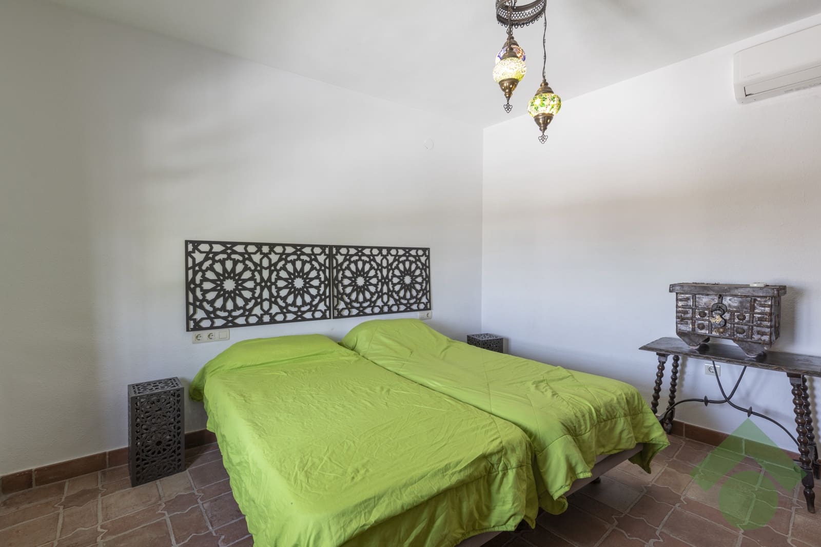 3 bedroom Townhouse for sale in Granada city with pool garage - € 749,900 (Ref: 9506824)