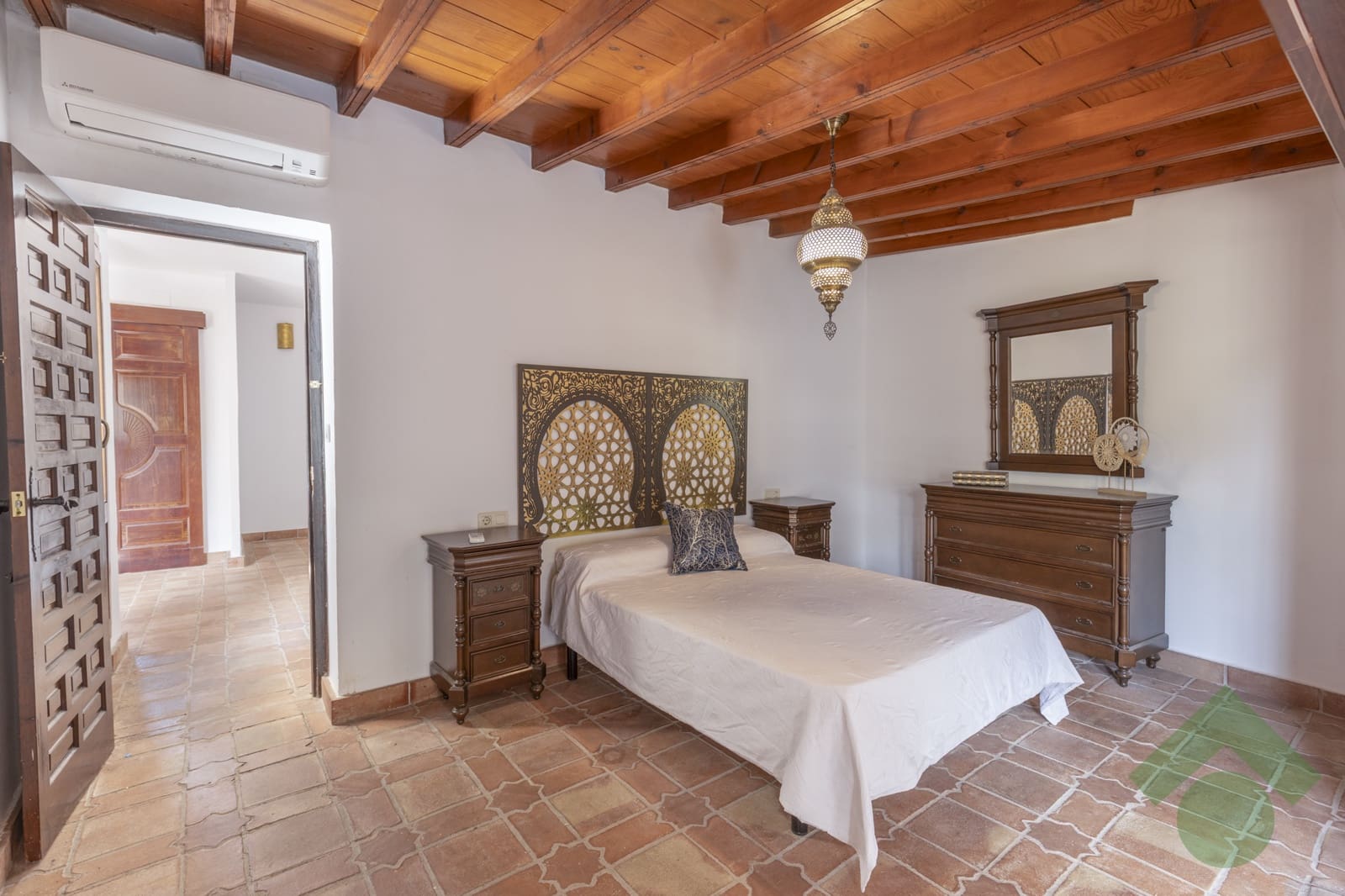 3 bedroom Townhouse for sale in Granada city with pool garage - € 749,900 (Ref: 9506824)