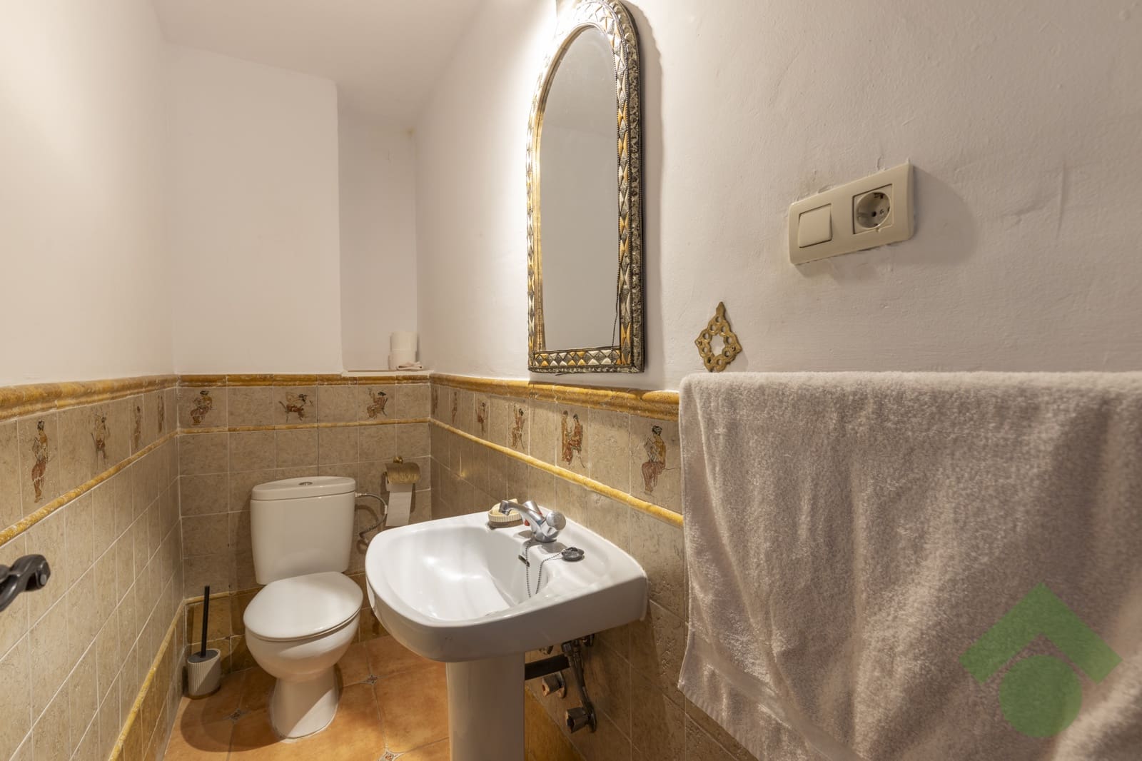 3 bedroom Townhouse for sale in Granada city with pool garage - € 749,900 (Ref: 9506824)