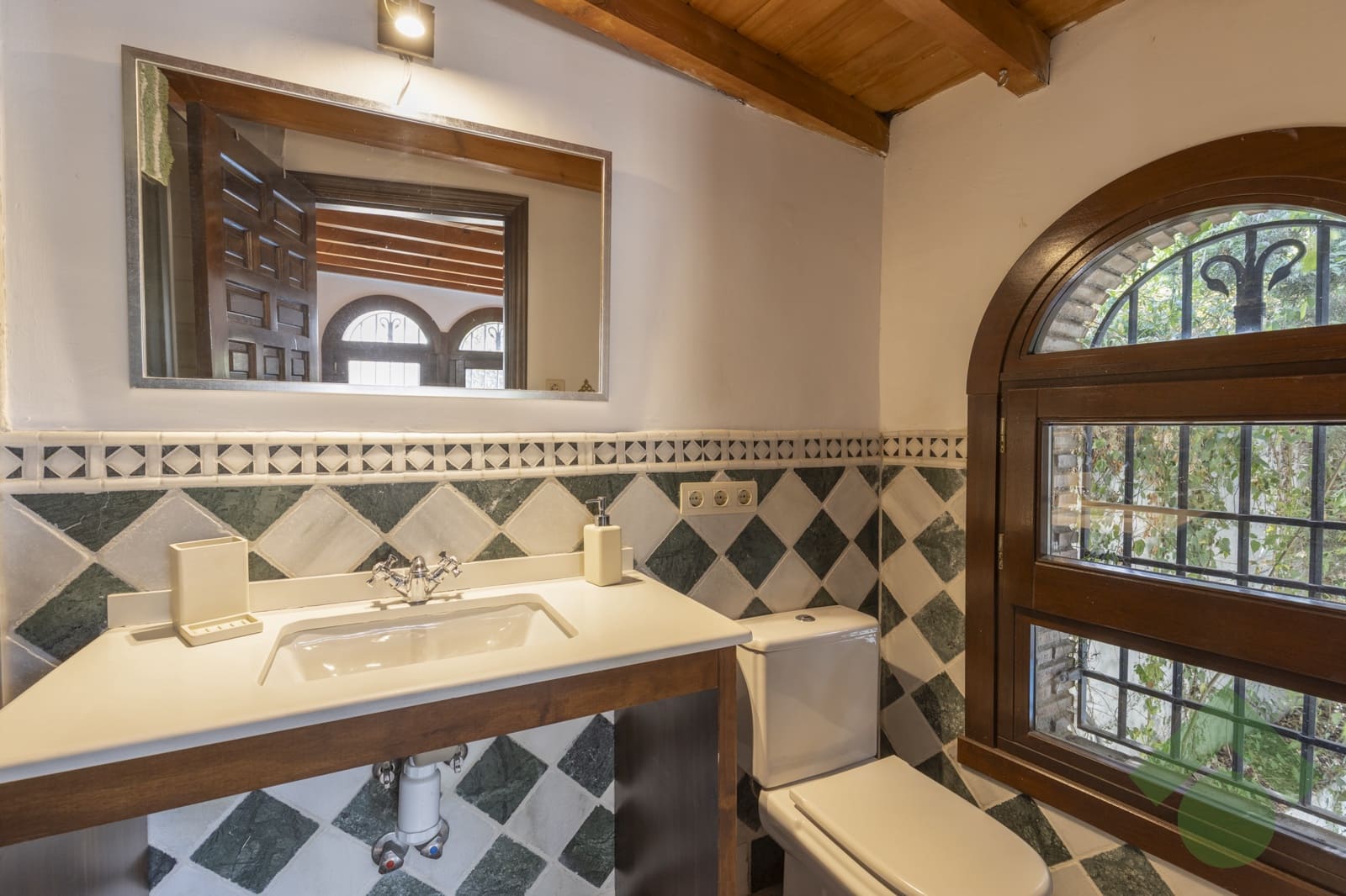 3 bedroom Townhouse for sale in Granada city with pool garage - € 749,900 (Ref: 9506824)