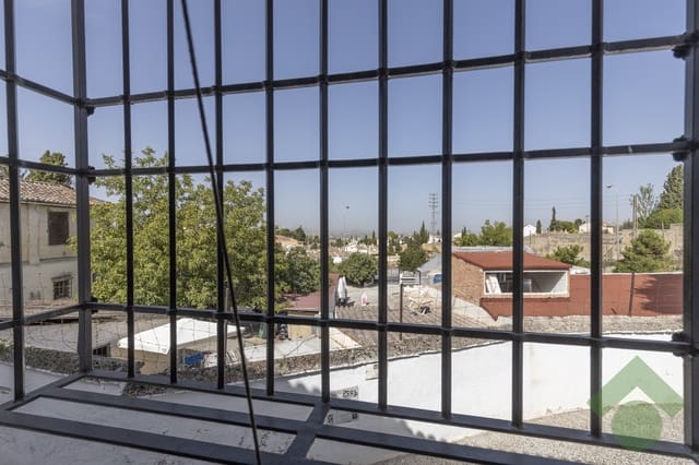 3 bedroom Townhouse for sale in Albaicin, Granada city with pool garage - € 749,900 (Ref: 9506824)