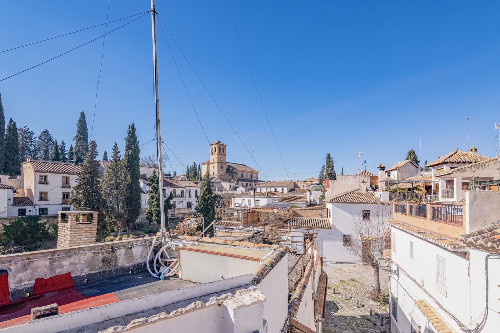 6 bedroom Townhouse for sale in Granada city with pool - € 570,000 (Ref: 9506902)