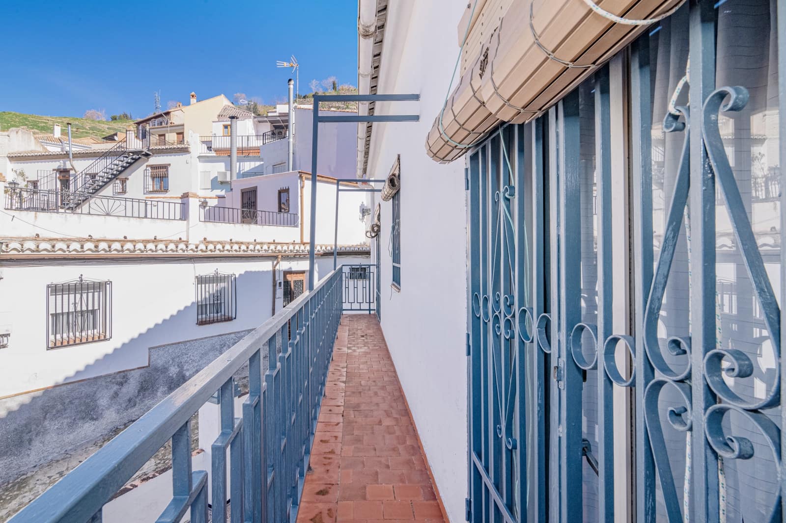 6 bedroom Townhouse for sale in Granada city with pool - € 570,000 (Ref: 9506902)