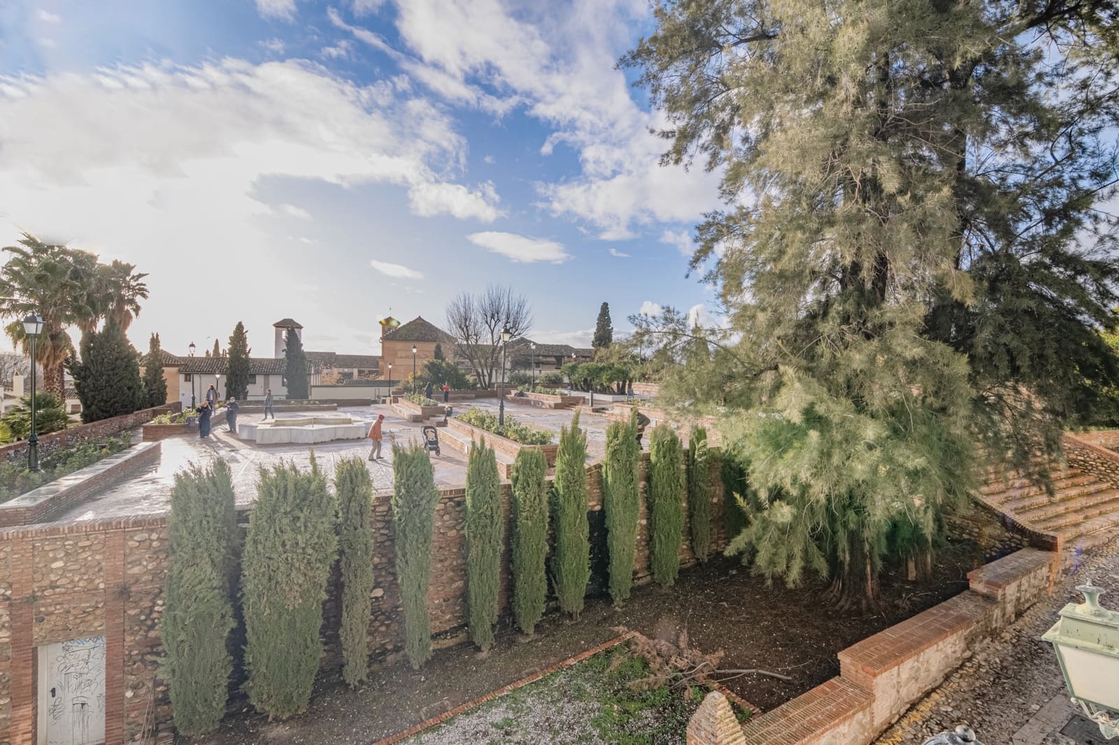 Townhouse for sale in Granada city - € 1,490,000 (Ref: 9566695)