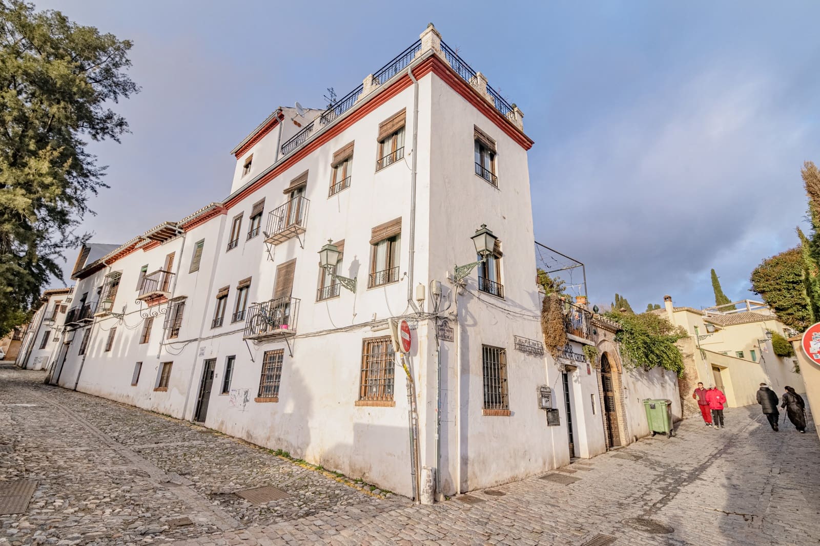 Townhouse for sale in Granada city - € 1,490,000 (Ref: 9566695)