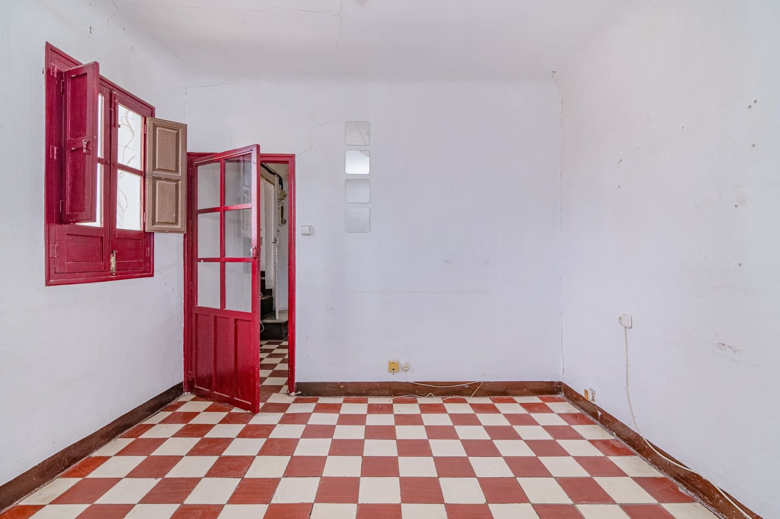 Townhouse for sale in Granada city - € 1,490,000 (Ref: 9566695)