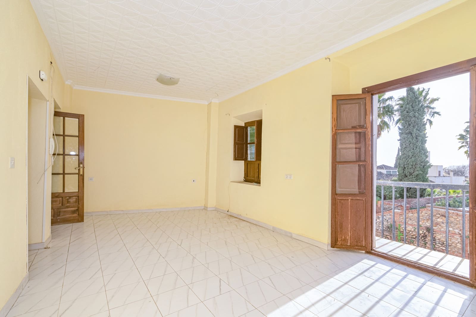 Townhouse for sale in Granada city - € 1,490,000 (Ref: 9566695)