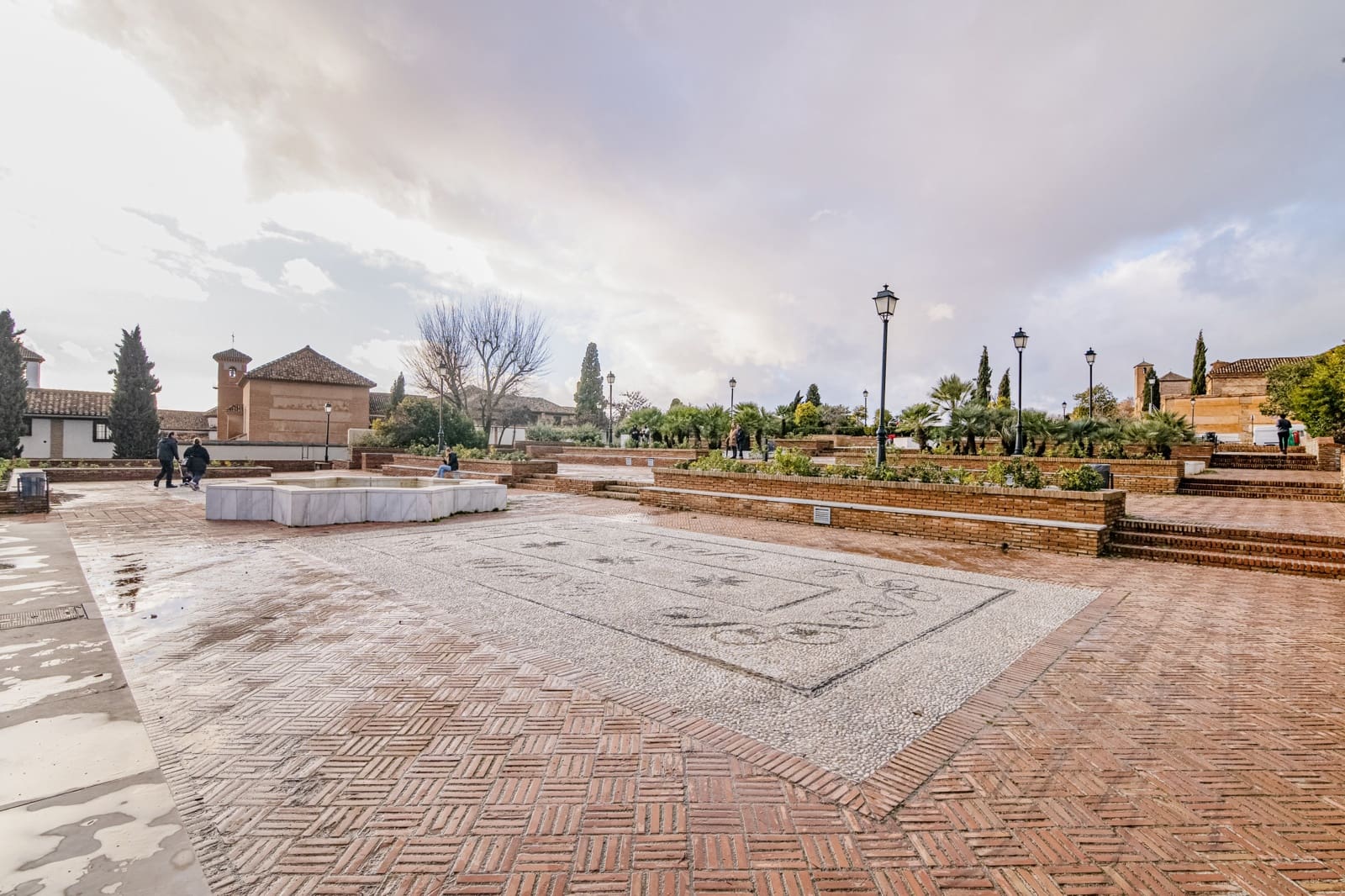 Townhouse for sale in Granada city - € 1,490,000 (Ref: 9566695)