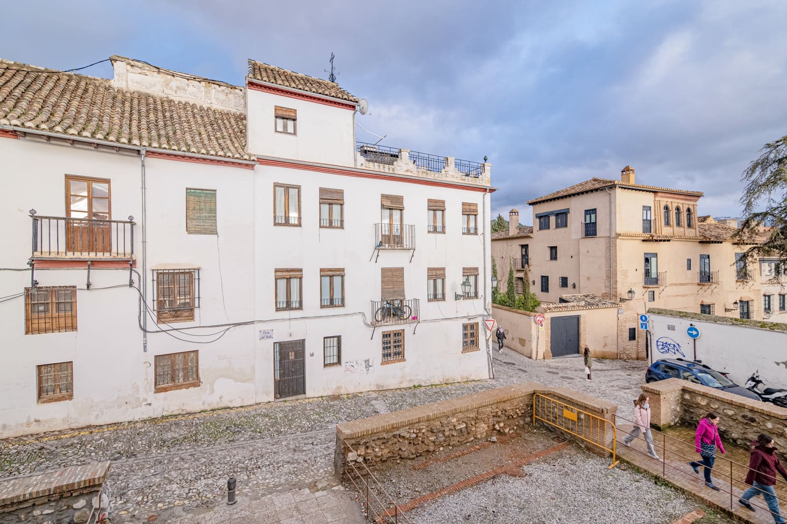 Townhouse for sale in Granada city - € 1,490,000 (Ref: 9566695)