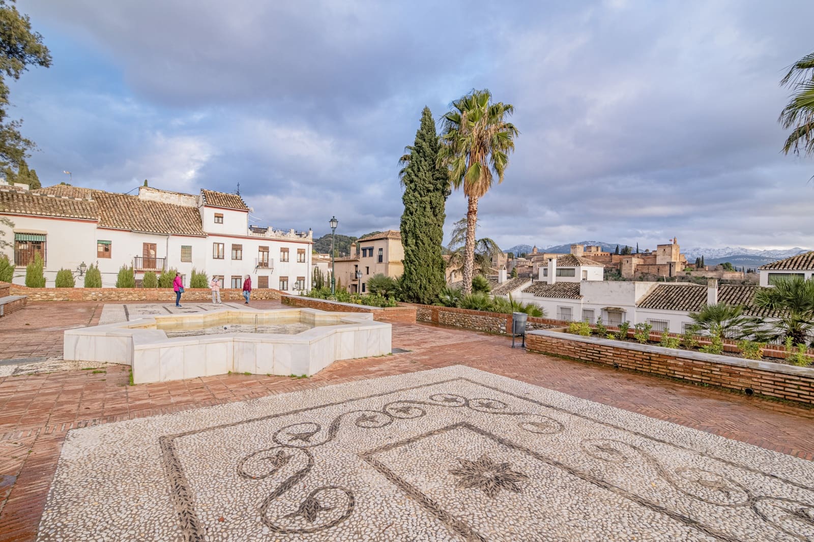 Townhouse for sale in Granada city - € 1,490,000 (Ref: 9566695)