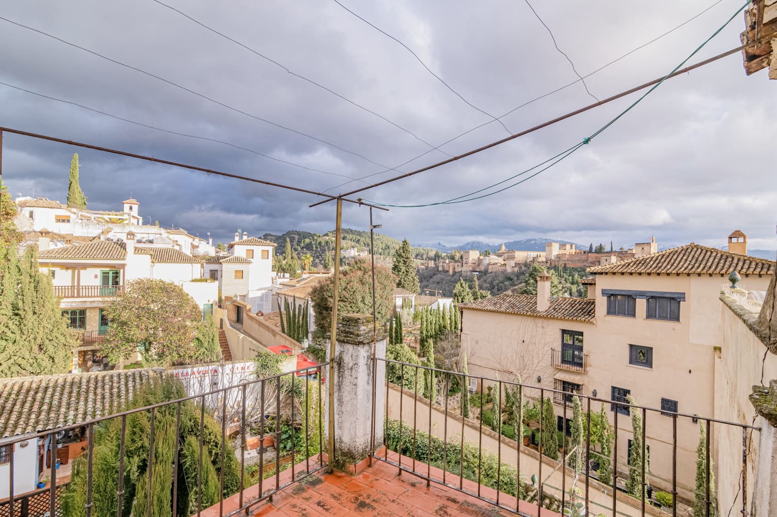 Townhouse for sale in Granada city - € 1,490,000 (Ref: 9566695)