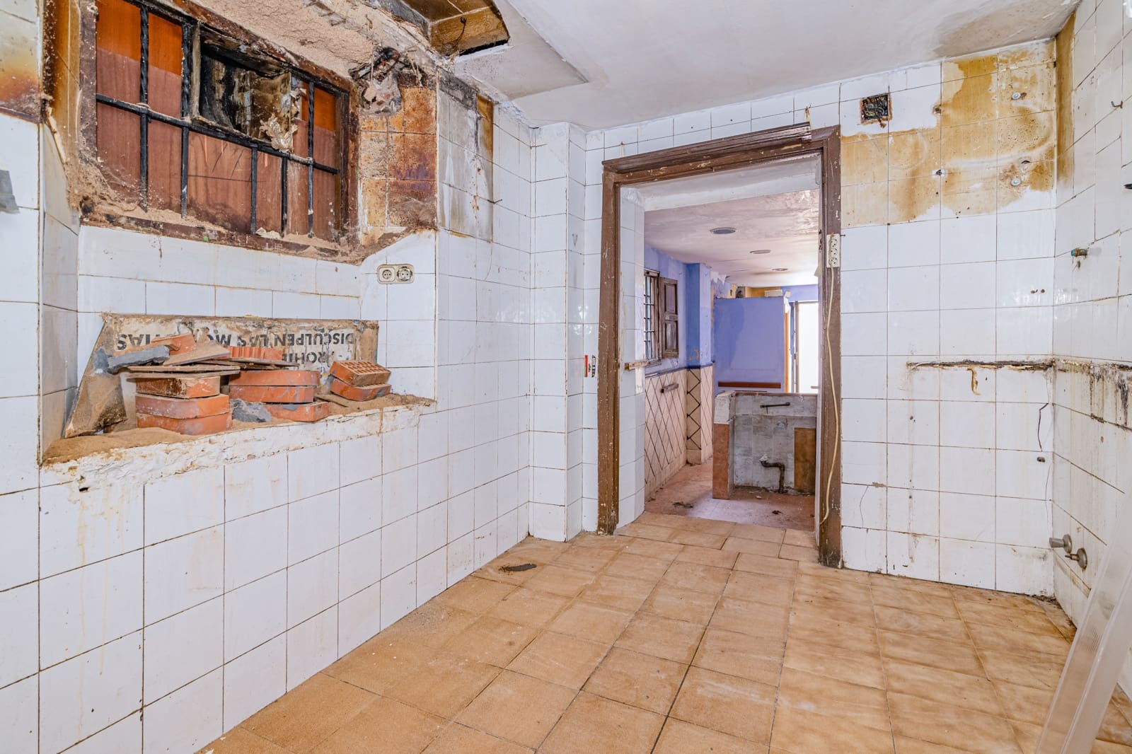 Townhouse for sale in Granada city - € 1,490,000 (Ref: 9566695)