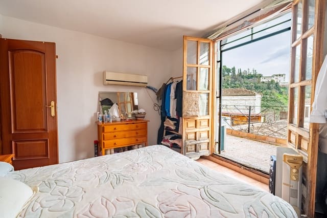 3 bedroom Townhouse for sale in Albaicin, Granada city - € 349,900 (Ref: 9819646)