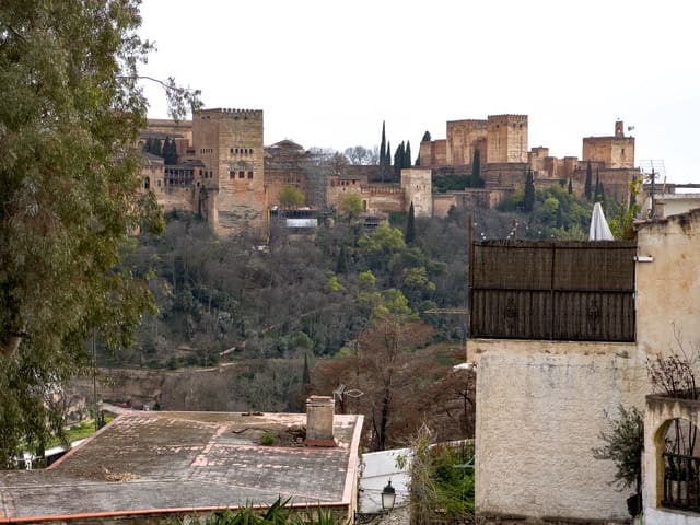 3 bedroom Townhouse for sale in Albaicin, Granada city - € 349,900 (Ref: 9819646)