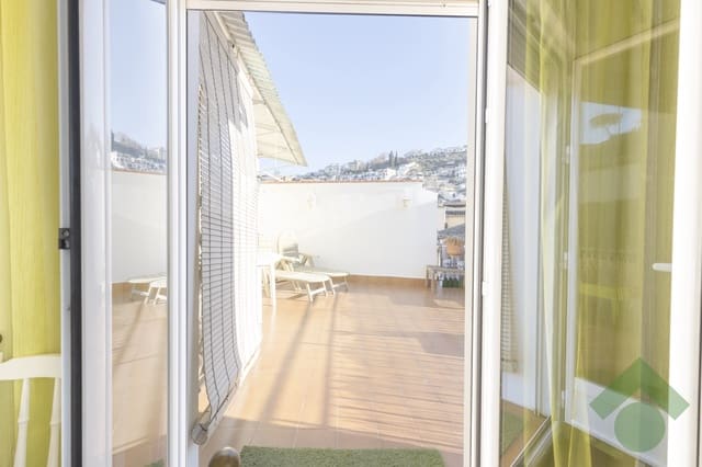 3 soveværelse Penthouse til salg i Centro - Sagrario, Granada by - € 349.900 (Ref: 9819650)