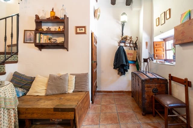 1 soverom Rekkehus til salgs i Albaicin, Granada by - € 225 000 (Ref: 9852288)