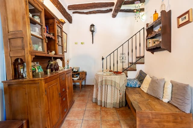 1 soverom Rekkehus til salgs i Albaicin, Granada by - € 225 000 (Ref: 9852288)