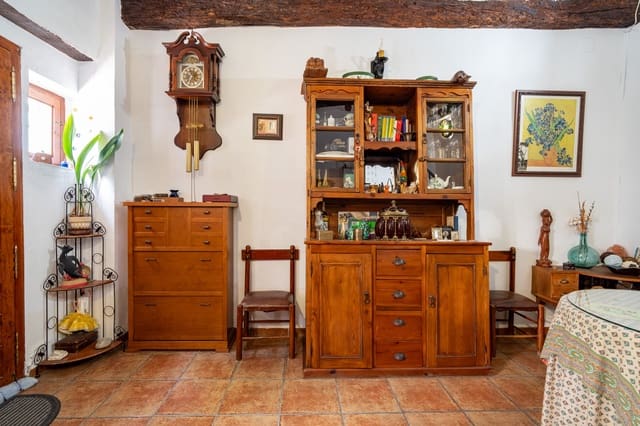 1 soverom Rekkehus til salgs i Albaicin, Granada by - € 225 000 (Ref: 9852288)