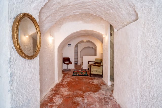 Hulehus til salg i Albaicin, Granada by - € 69.900 (Ref: 9852964)