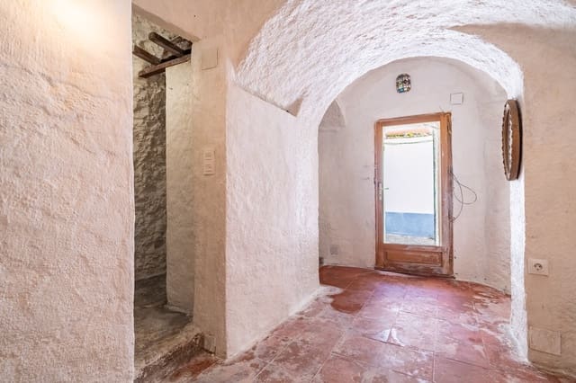 Hulehus til salg i Albaicin, Granada by - € 69.900 (Ref: 9852964)