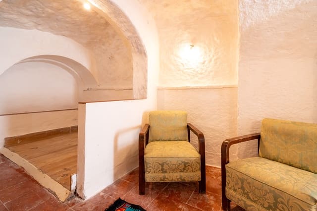 Hulehus til salg i Albaicin, Granada by - € 69.900 (Ref: 9852964)