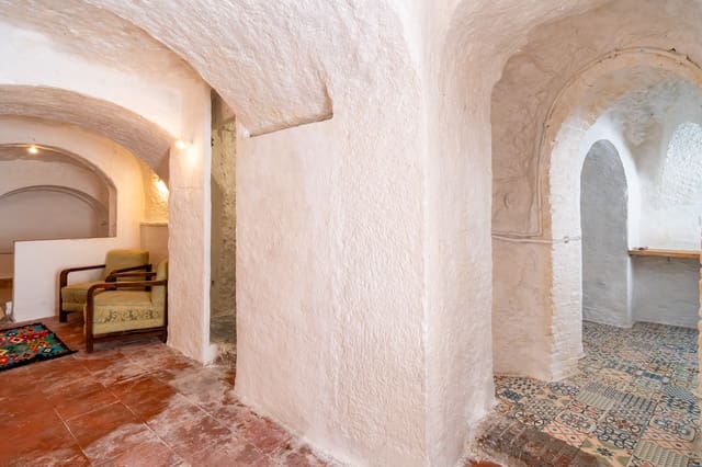 Hulehus til salg i Albaicin, Granada by - € 69.900 (Ref: 9852964)