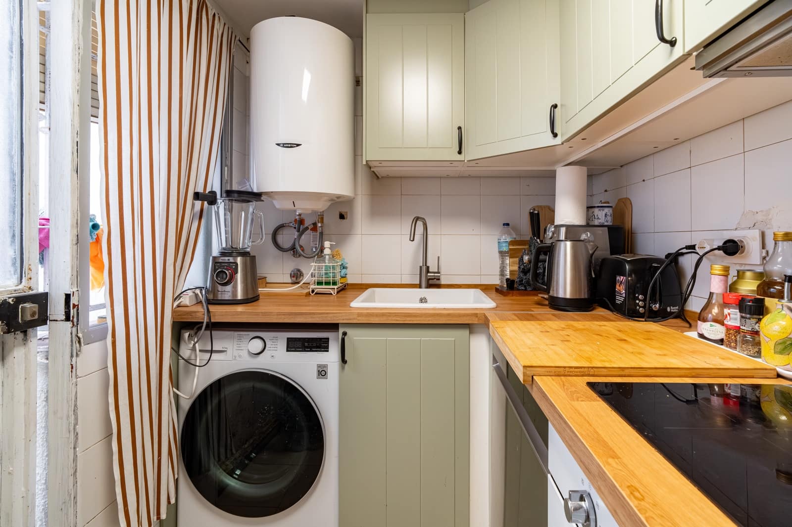 2 sovrum Radhus till salu i Granada stad - 99 900 € (Ref: 9882533)