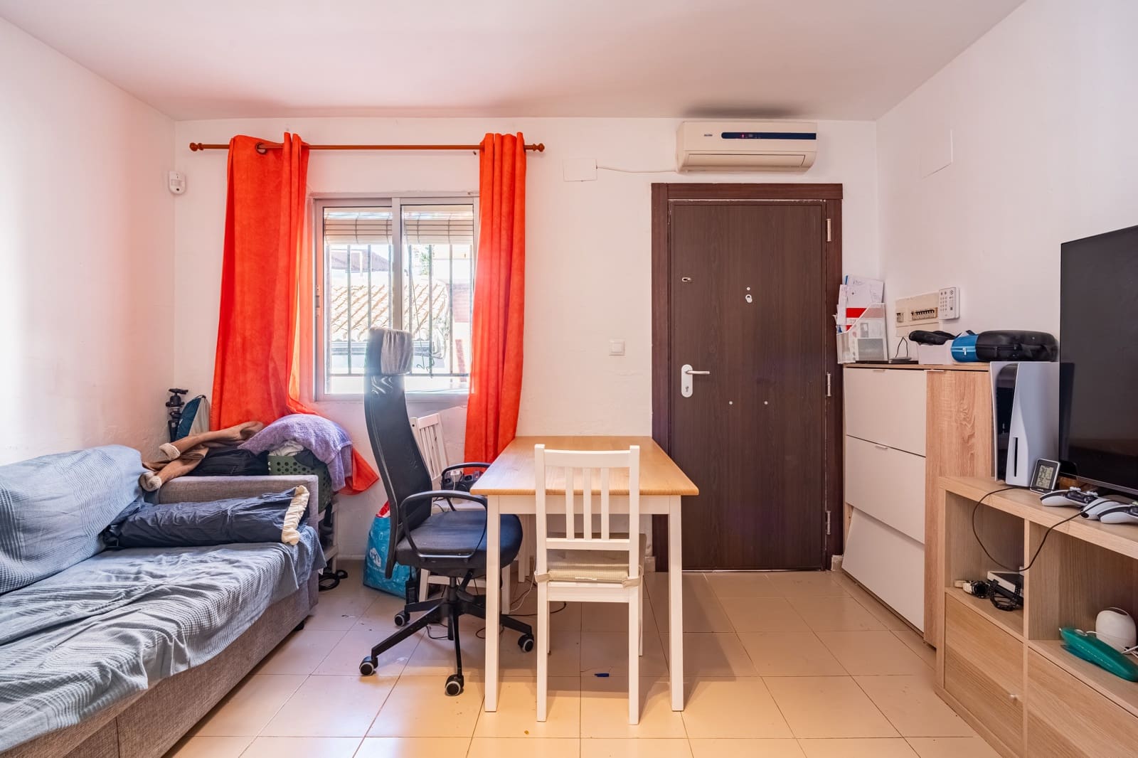 2 sovrum Radhus till salu i Granada stad - 99 900 € (Ref: 9882533)