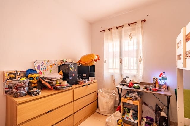 2 sovrum Radhus till salu i Albaicin, Granada stad - 99 900 € (Ref: 9882533)