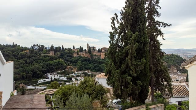 3 soveværelse Hulehus til salg i Albaicin, Granada by - € 155.900 (Ref: 9911640)