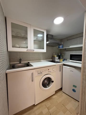 Studio til salg i Albaicin, Granada by - € 125.000 (Ref: 9914035)