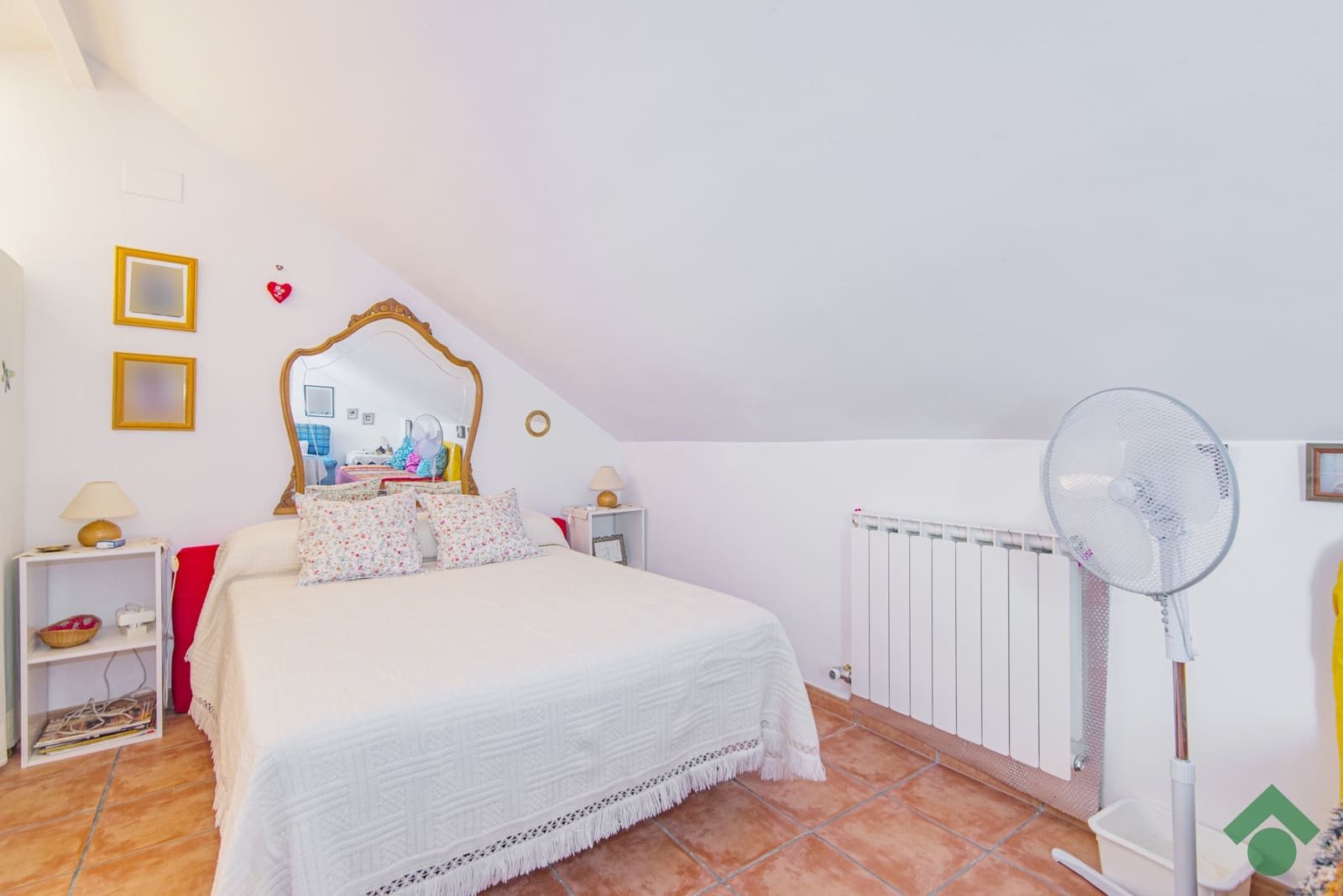 3 soveværelse Rækkehus til salg i Granada by med garage - € 319.900 (Ref: 9924846)