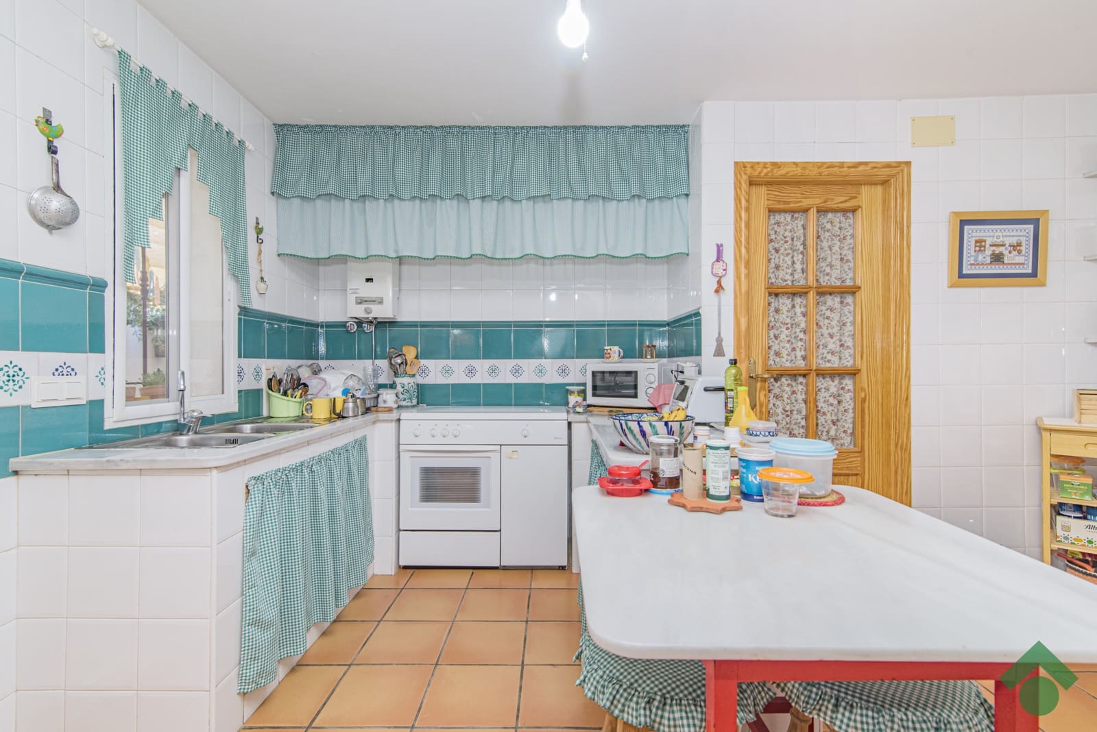 3 soveværelse Rækkehus til salg i Granada by med garage - € 319.900 (Ref: 9924846)