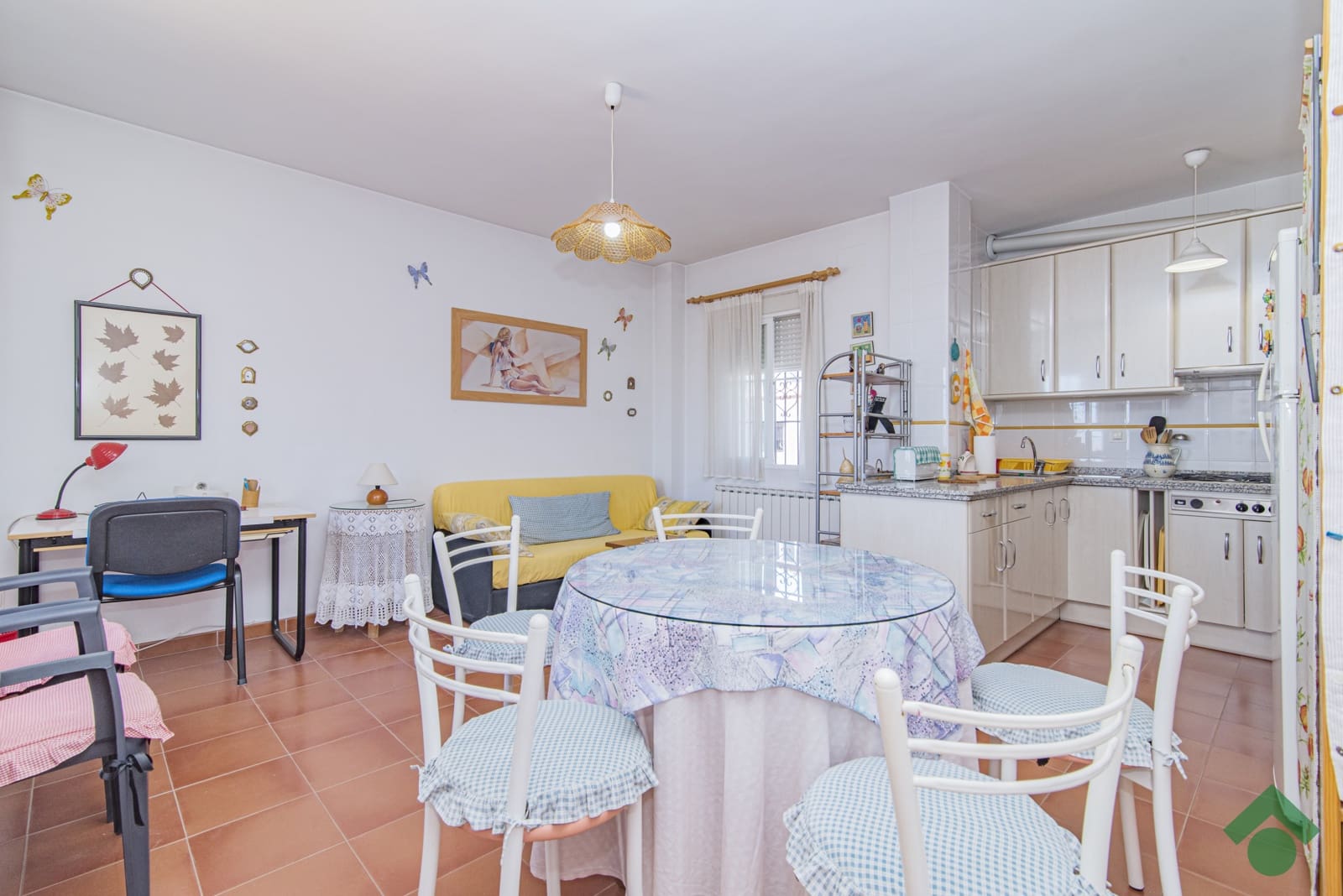 3 soveværelse Rækkehus til salg i Granada by med garage - € 319.900 (Ref: 9924846)