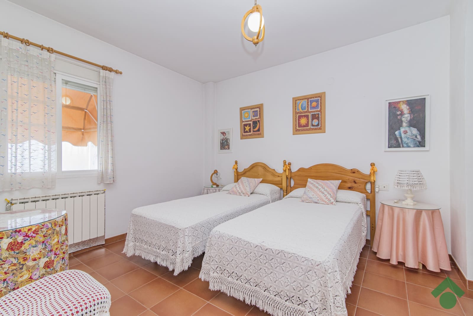 3 soveværelse Rækkehus til salg i Granada by med garage - € 319.900 (Ref: 9924846)