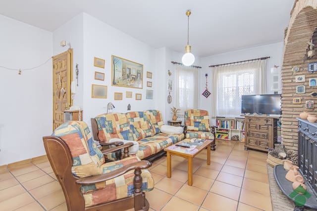 3 soveværelse Rækkehus til salg i Albaicin, Granada by med garage - € 319.900 (Ref: 9924846)