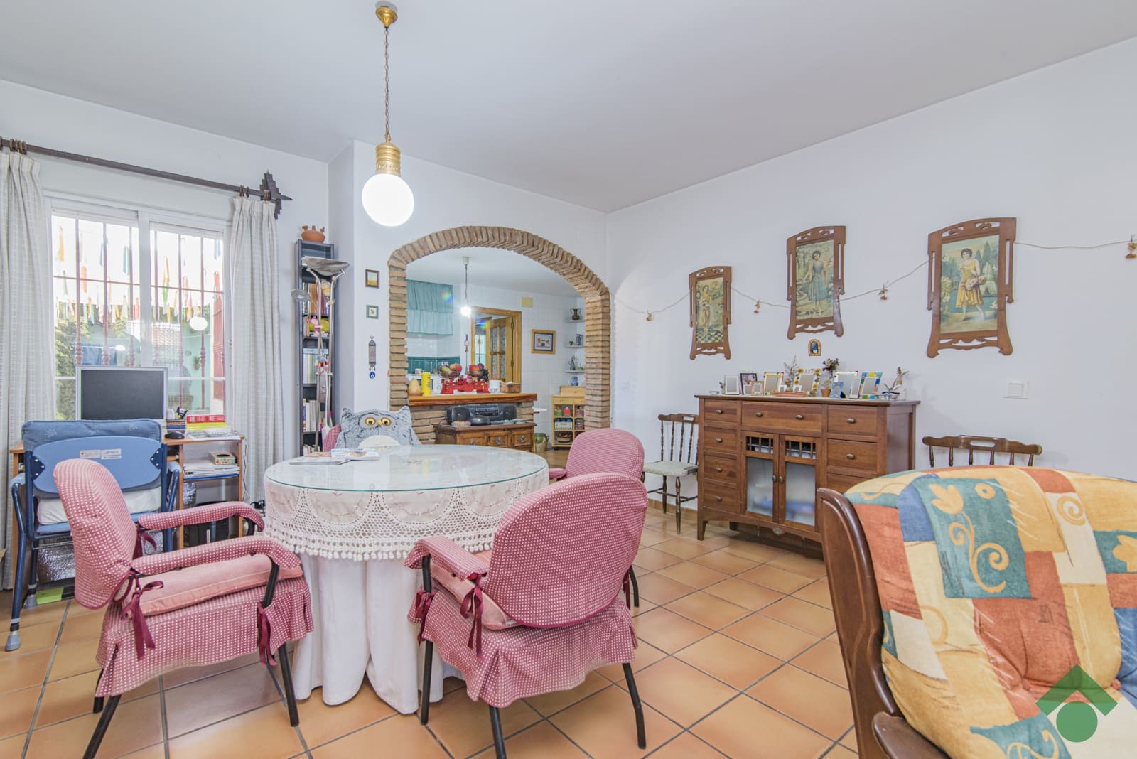 3 soveværelse Rækkehus til salg i Granada by med garage - € 319.900 (Ref: 9924846)
