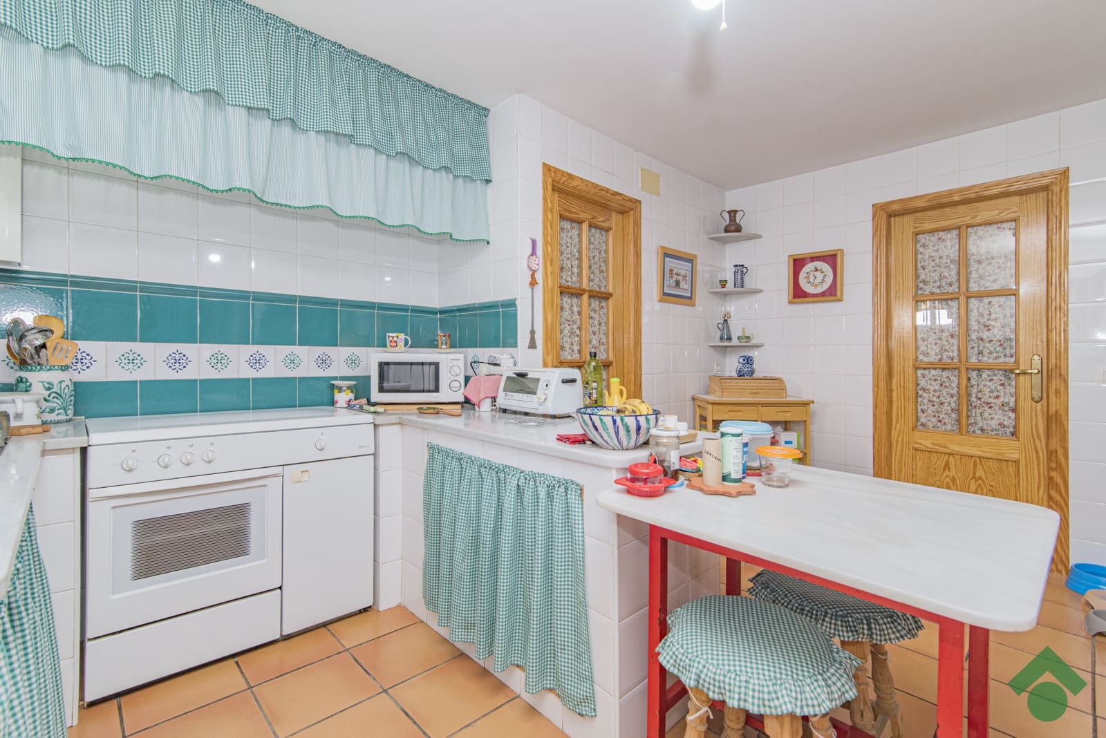 3 soveværelse Rækkehus til salg i Granada by med garage - € 319.900 (Ref: 9924846)