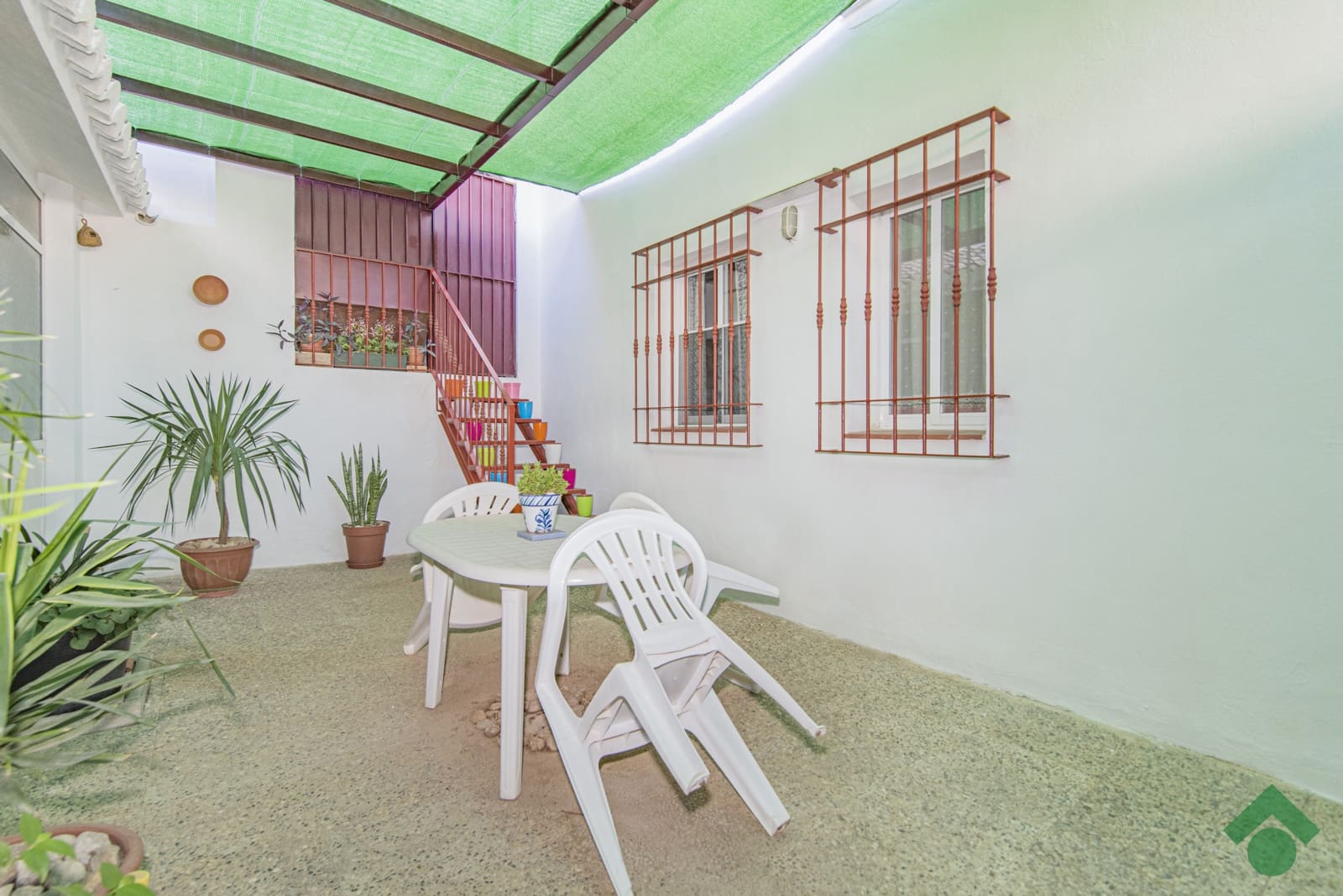 3 soveværelse Rækkehus til salg i Granada by med garage - € 319.900 (Ref: 9924846)