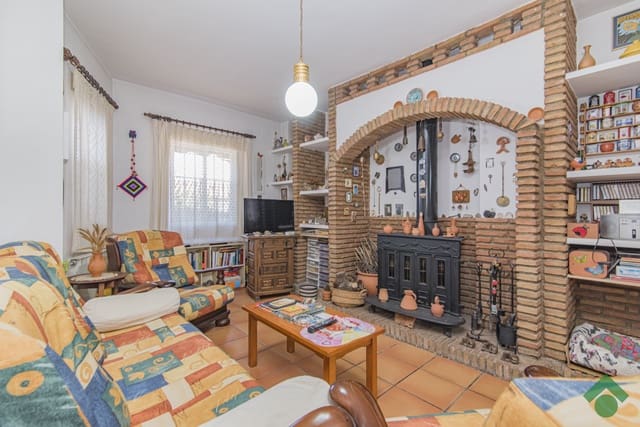 3 soveværelse Rækkehus til salg i Albaicin, Granada by med garage - € 319.900 (Ref: 9924846)