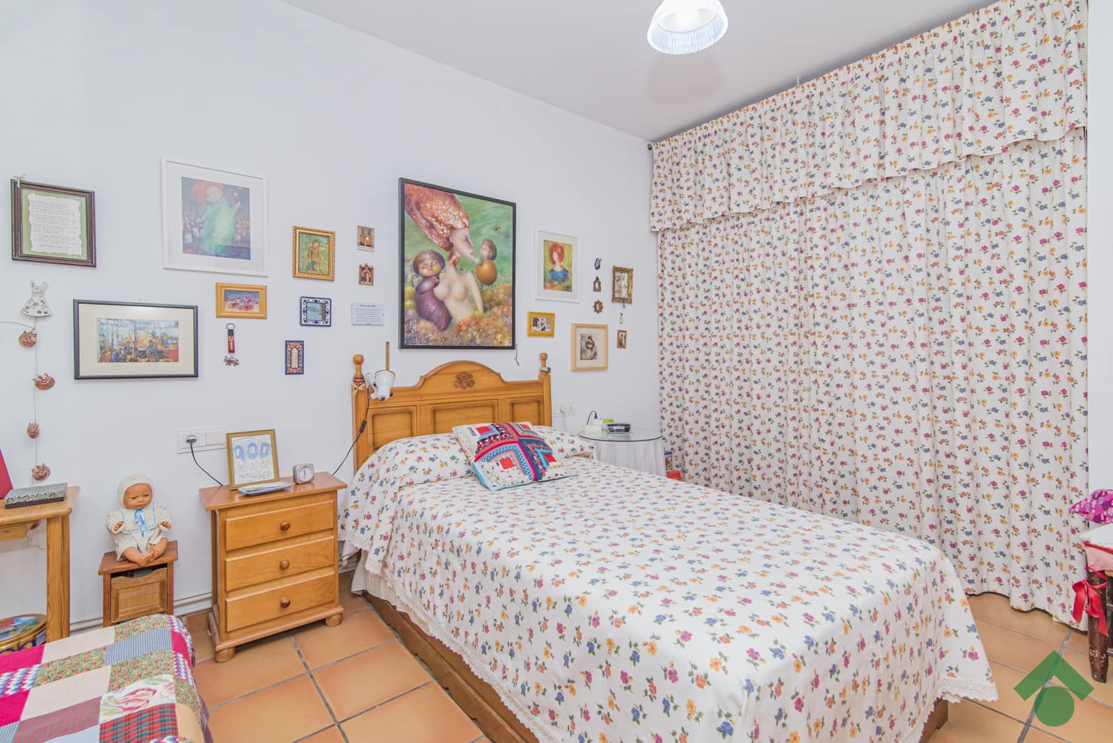 3 soveværelse Rækkehus til salg i Granada by med garage - € 319.900 (Ref: 9924846)