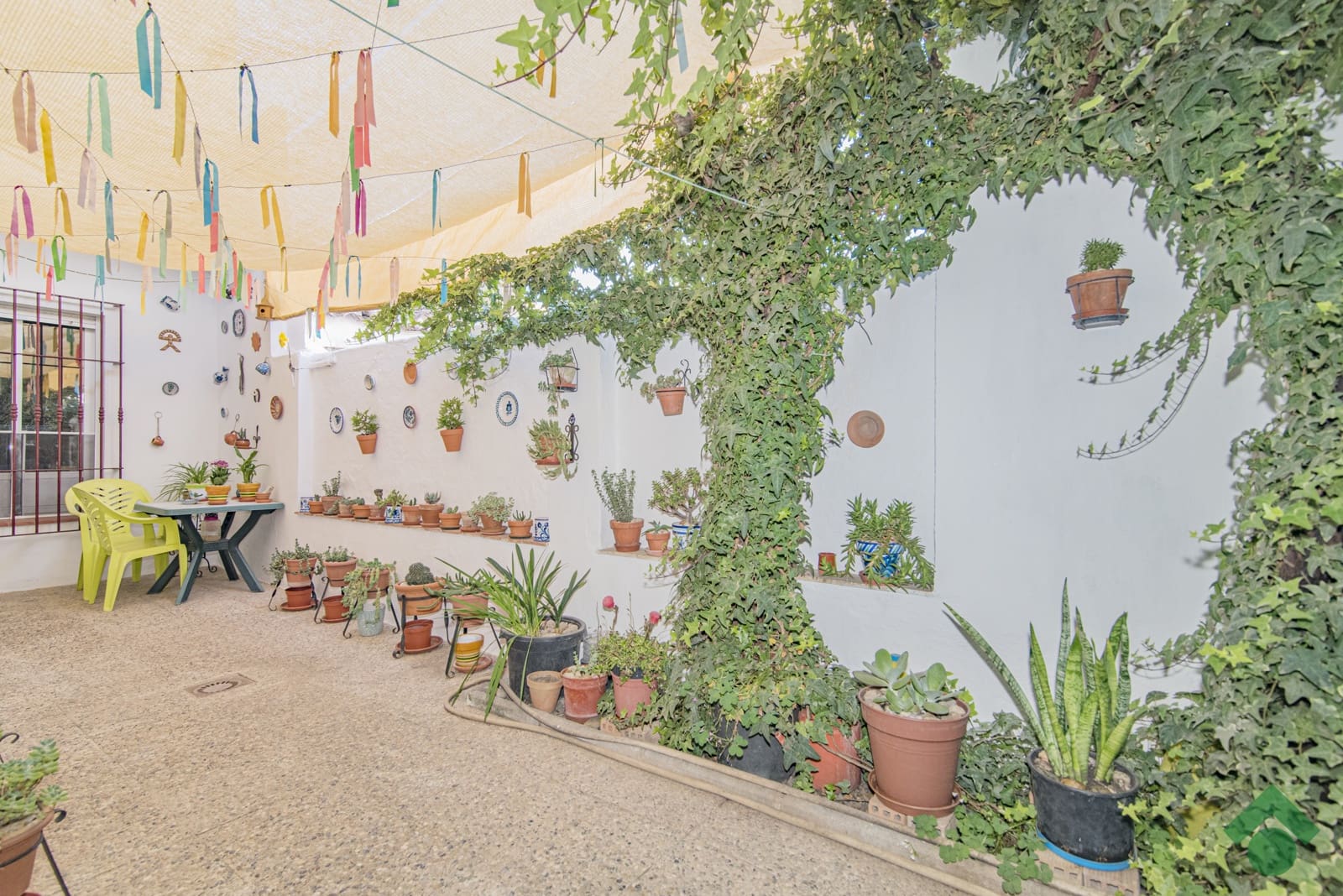 3 soveværelse Rækkehus til salg i Granada by med garage - € 319.900 (Ref: 9924846)