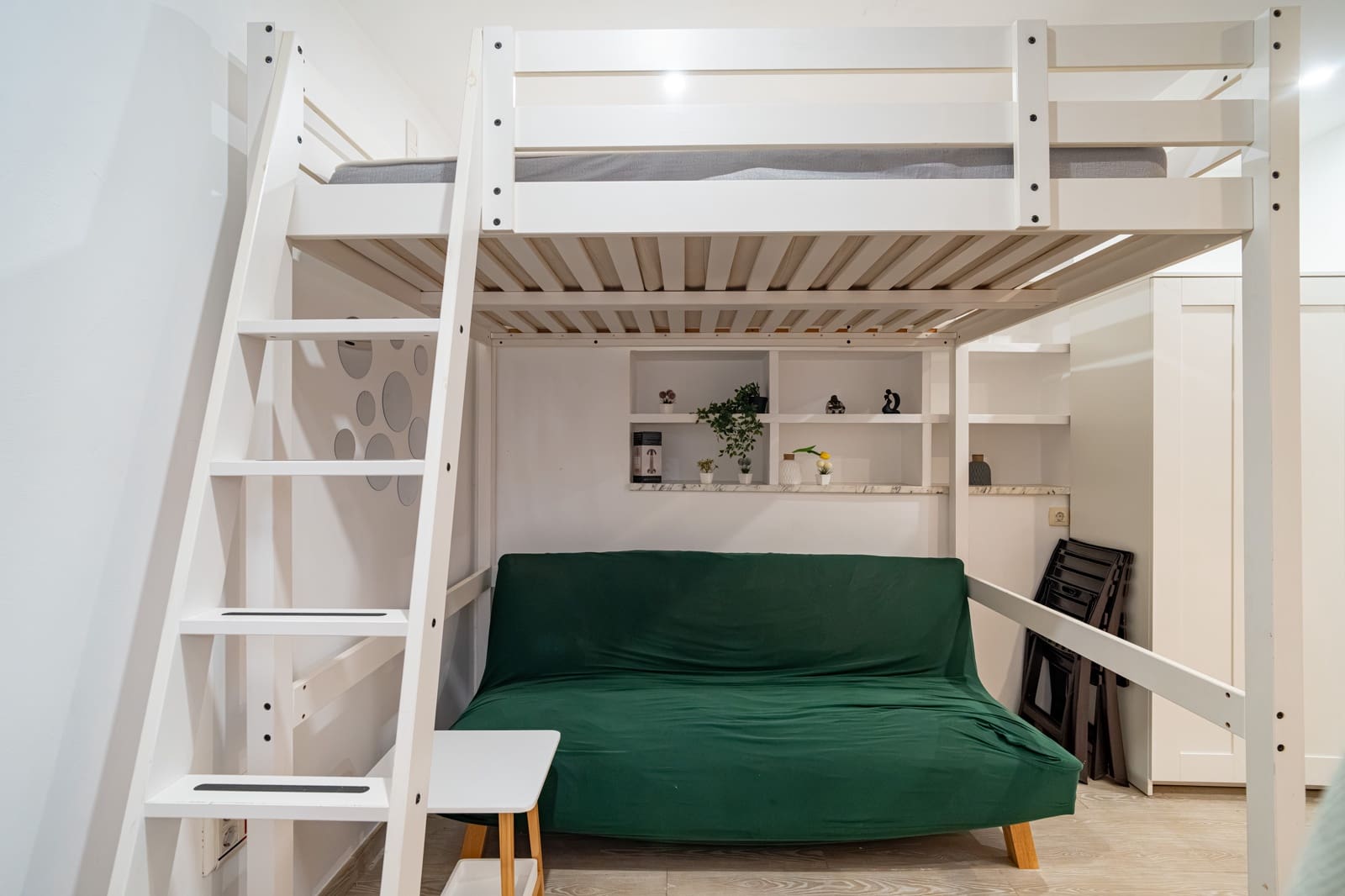 1 chambre Studio à vendre à Grenade ville - 79 900 € (Ref: 9948593)