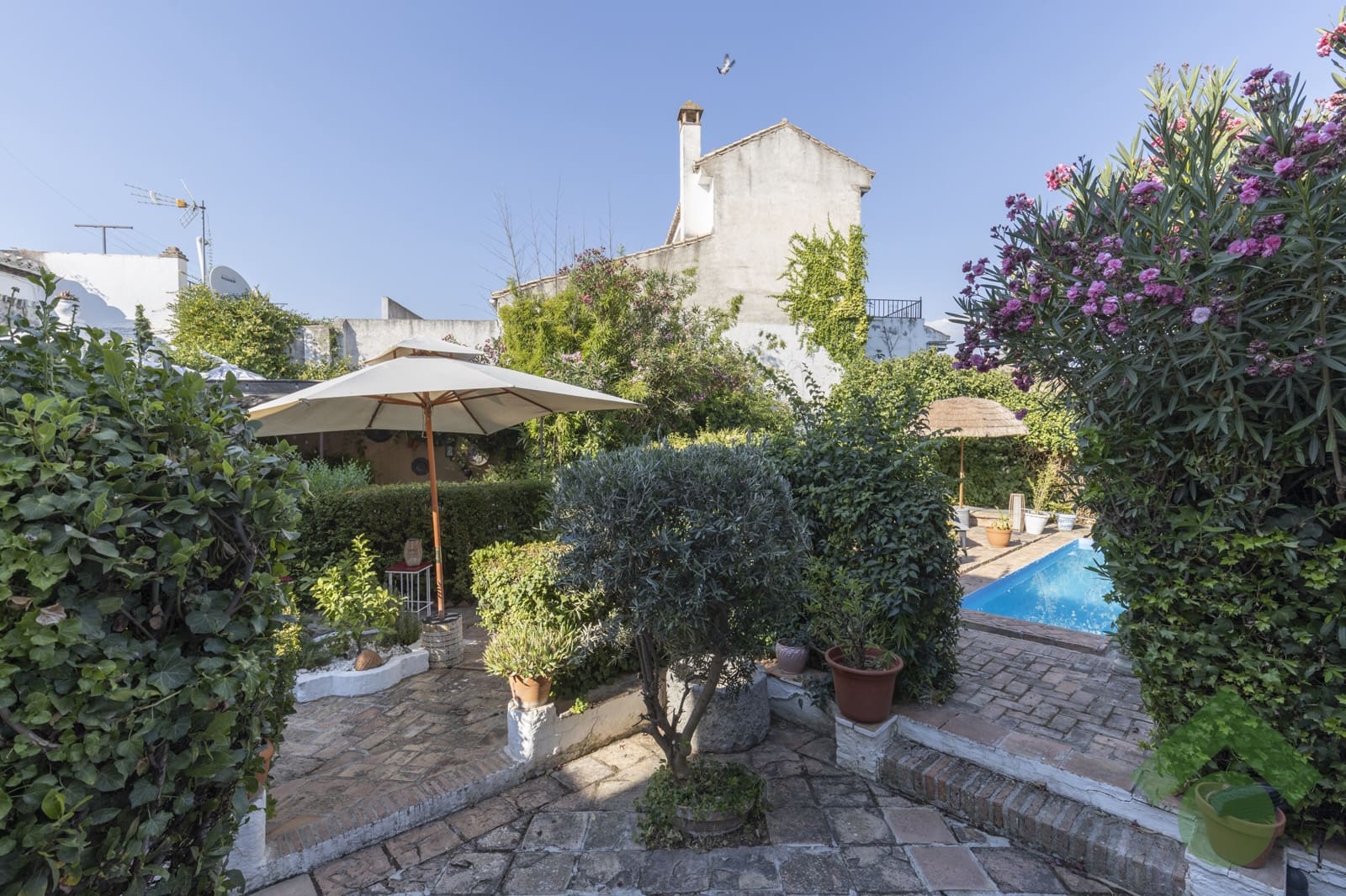 3 sypialnia Willa na sprzedaż w Miasto Grenada z basenem - 1 070 000 € (Ref: 9950432)