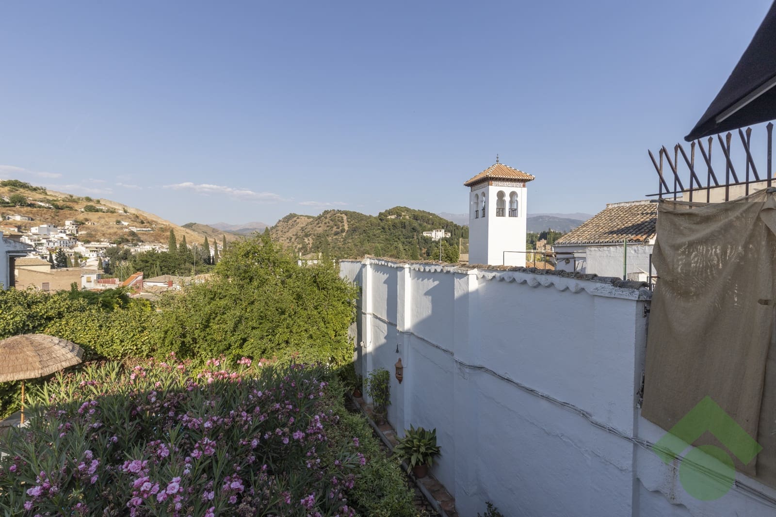 3 sypialnia Willa na sprzedaż w Miasto Grenada z basenem - 1 070 000 € (Ref: 9950432)