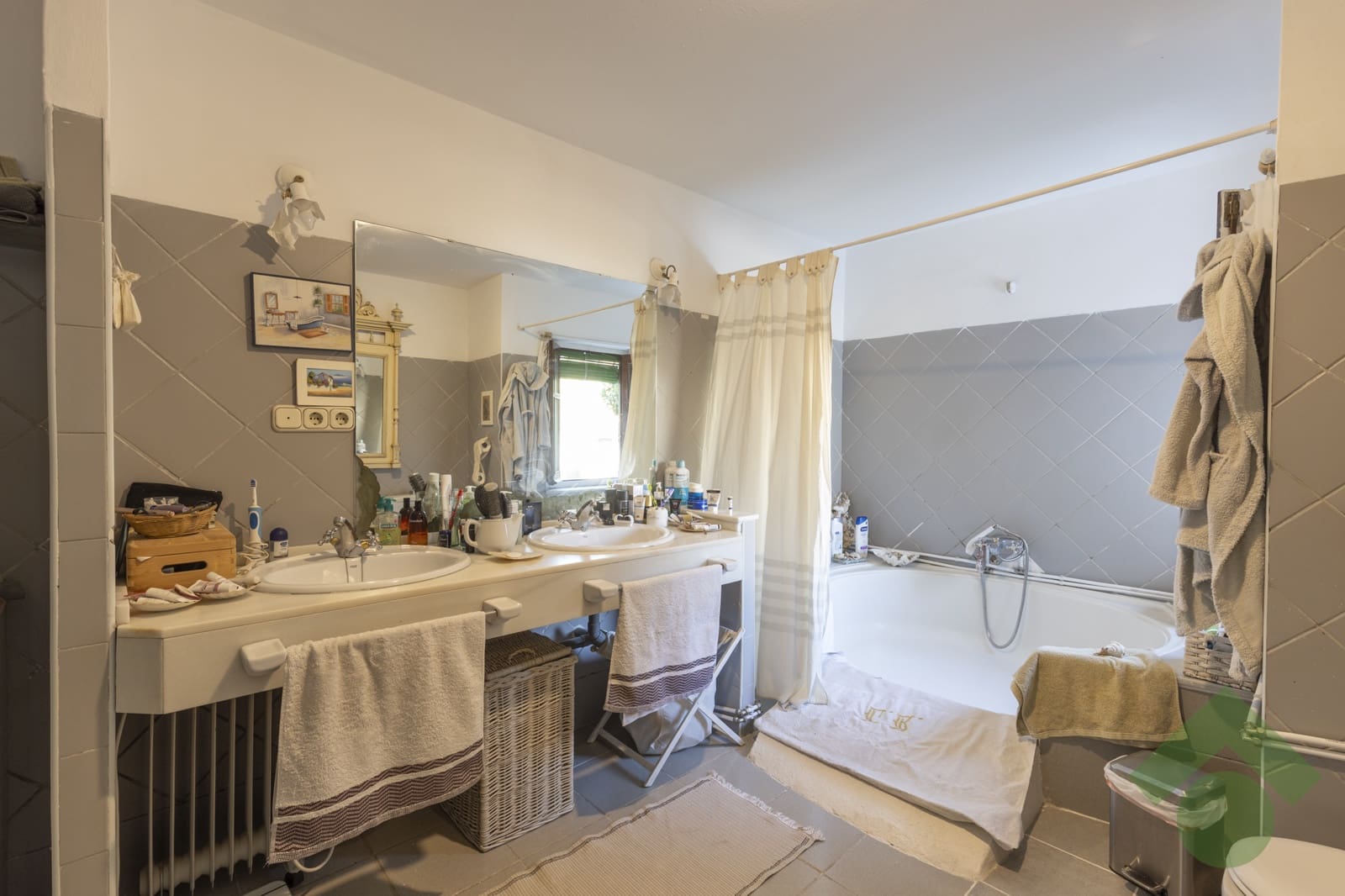 3 sypialnia Willa na sprzedaż w Miasto Grenada z basenem - 1 070 000 € (Ref: 9950432)